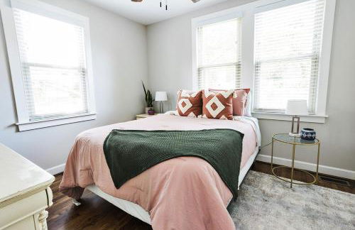 Elmwood Park Retreat Renovated 3 Bed 2 Bath DT - Foto 49