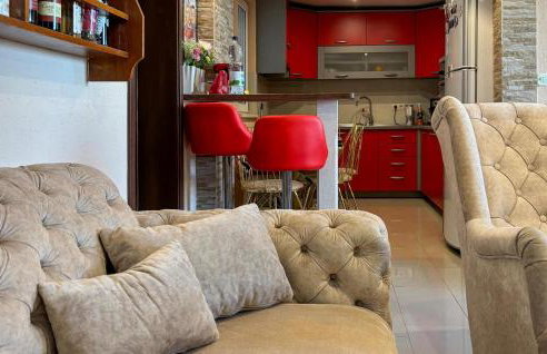 Beautiful Home In Lovorje - Photo 3