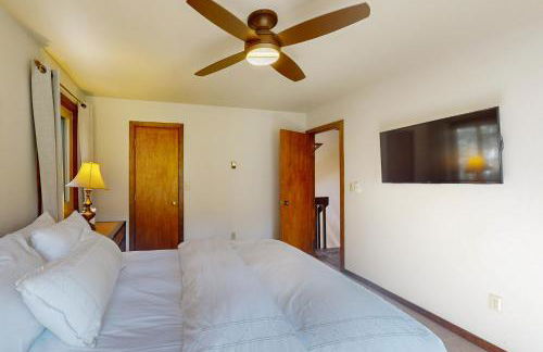 Remodeled Mountain-View Escape - Foto 12