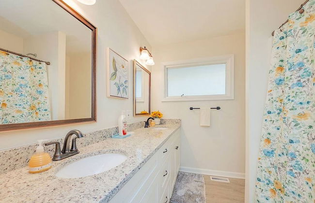 The Beehive New 4 Bedroom Listing Next to CNU - Foto 27