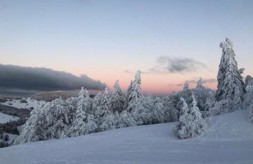 Nuit romantique, Suite avec jacuzzi et cinéma privé au design Japandi - Foto 18