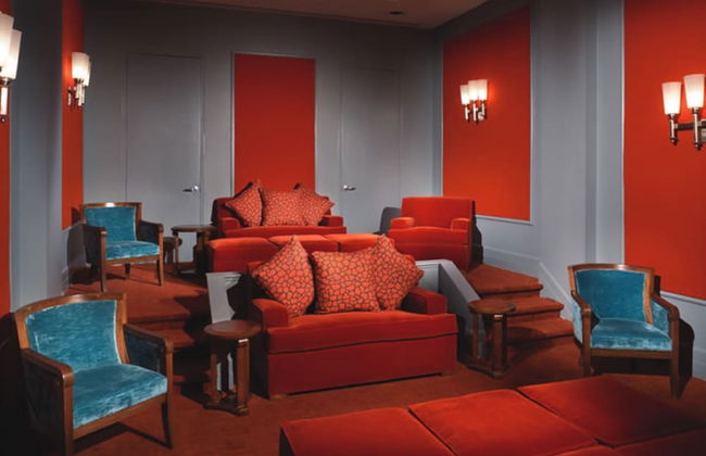 Bluebird Suites in Crystal City - Photo 2