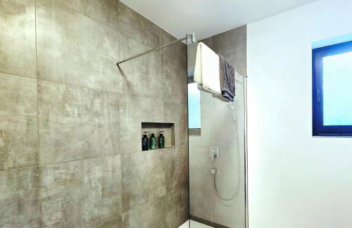 BAT Home Solutions Trierweiler - alles was ein Hotel nicht bietet - 80 qm, 3 Zimmer, 5 Personen, Terrasse, BBQ und Kino - Foto 10