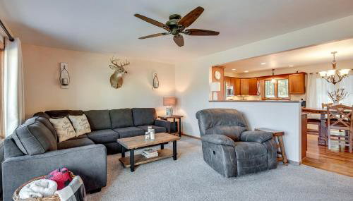 Pet-Friendly Tomahawk Home Deck and Private Hot Tub - Foto 4