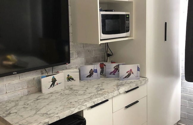 1 Bedroom Lawlers 24 - Photo 9