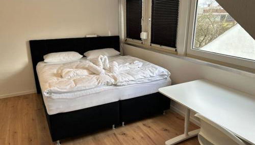 Ferienhaus mit Privatparkplatz, Terrasse und Stadtnähe - Foto 4