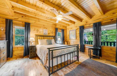 The Holiday Cabin at Lake Lure - Photo 20