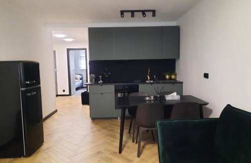 GOLD&BLACK OŚWIĘCIM CENTRUM - Photo 18