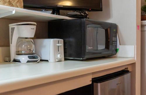 Your Perfect Home Charming 2BR2BA Apartment with Full Kitchen WD & AC - Photo 29