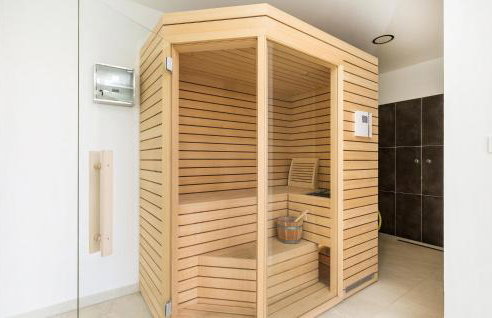 Nice Home In Udbina With Sauna - Photo 46