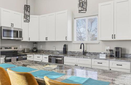 Cozy Comfort near Fountain Square- Downtown Indy - Photo 53