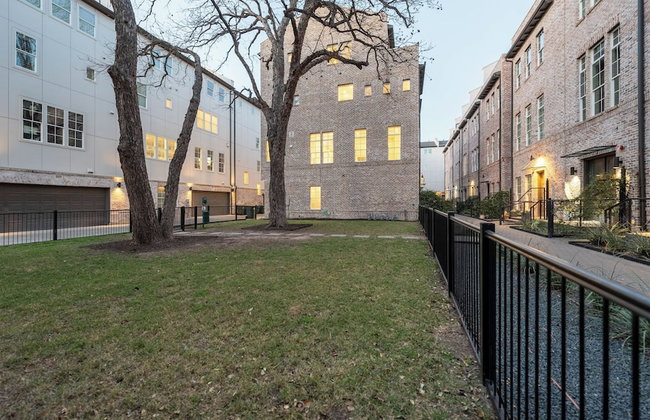 Modern Home, Private Balcony, Near Rainey & Lady Bird Lake Haus of Z - Foto 46