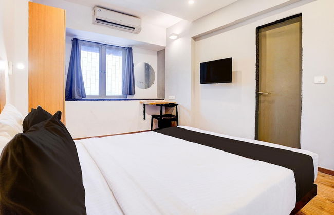 Elegant Stays at The Unicontinental Khar Mumbai - Foto 13