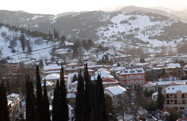 Kalavrita Winter Retreat - Homely Spacious Chalet - Foto 42