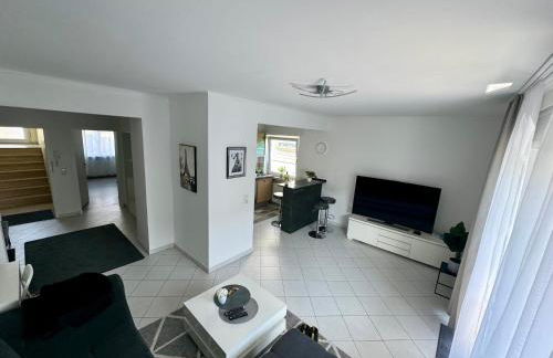 Traumhafte Kurstadt Apt Moderne 2ZKB Balkon P-Platz 7-24 Flexible Check-in - Foto 4