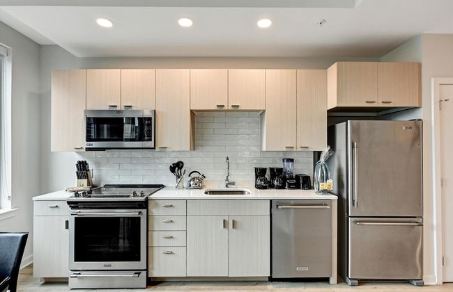 Global Luxury Suites Capitol Riverfront - Photo 6