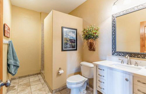 Breathtaking Mtn and Lake Views! Glacier Country Gem - Foto 26