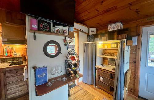 Private Mtn Love Shack w/ fast wifi, BBQ & view - Foto 15