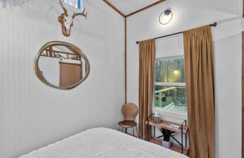 Lakefront Tiny Emerald wkayaks & canoes - Foto 7