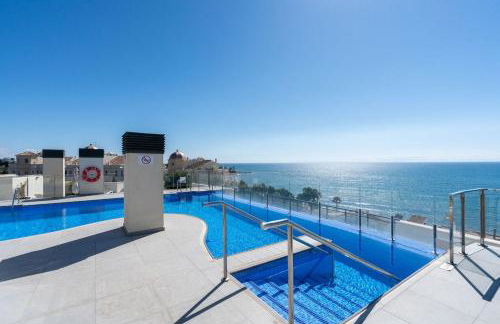 Hello Cosmo - Photo 1