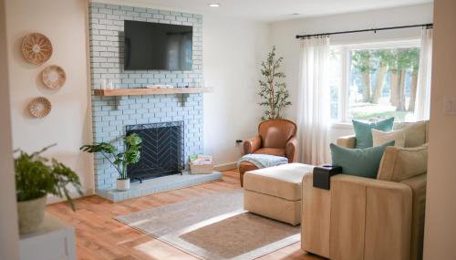 Annapolis Charm Waterfront Getaway Near USNA - FISH & CRAB from your PRIVATE PIER! - Foto 1