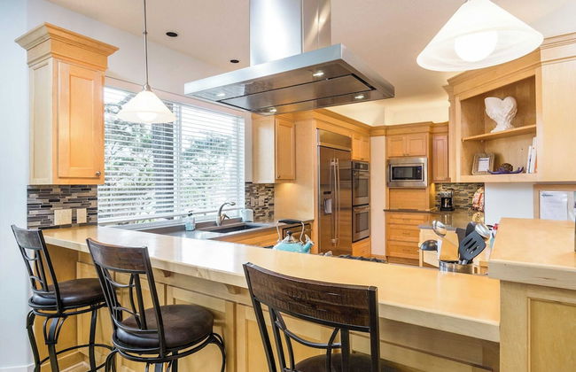 Villa Manzanita by Avantstay Hot Tub, 1 Block to Beach/town, Chef's Kitchen - Foto 6