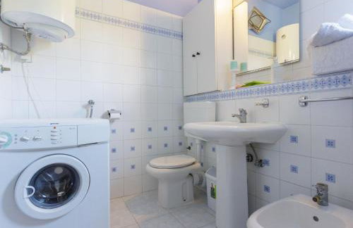 Apartments Sunrise Duilovo -Three Bedroom Apartment with Sea View Terrace - Foto 23