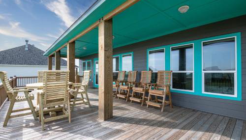 Stylish 4BR Crystal Beach Retreat Walk to Beach - Foto 5