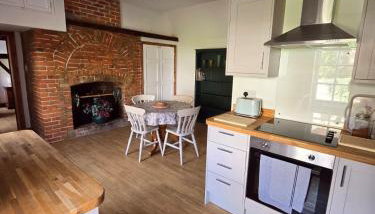 Stunning 1 bedroom self contained apartment - Foto 2