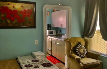 Cozy Private 1BR, Well Appointed, Near Providence, MA, RI Line, Easy Access to I-95 - Foto 1