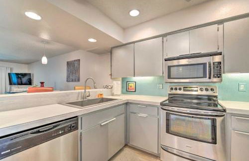 Old Florida Setting with Kayaks and Fishing Poles - Foto 12