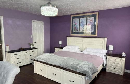 Spacious Family Home with Pool, Hot Tub, Fast Wifi - Foto 6