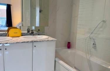 Spacious Luxury apt, 12 min walk to Croisette beach and Conf Centre - Foto 17