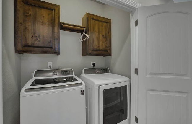 Let's Go Tubing! Awesome House-next to River! - Foto 18