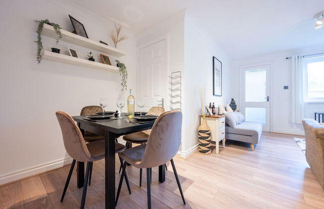 Llansannor Drive by Tŷ SA - Free Parking - Photo 14