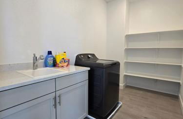 Beautiful Roseville Home - Quiet Neighborhood - Near Galleria Mall - Foto 2