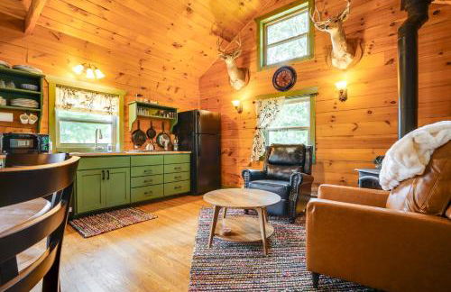 On 30 Acres with Trails and Garden Stockholm Cabin! - Foto 5