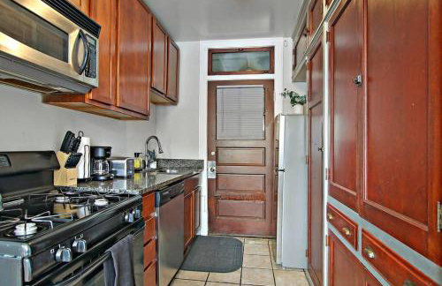 Prime City Stay in a 1BR Apartment - Cullom F2 - Photo 6