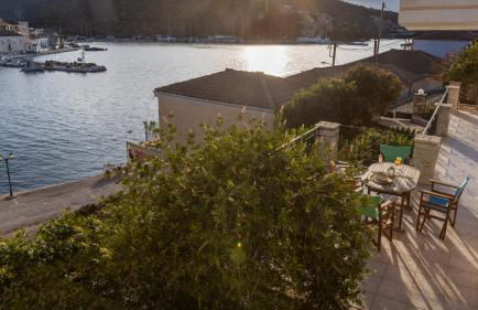 Plaka's House - Photo 27