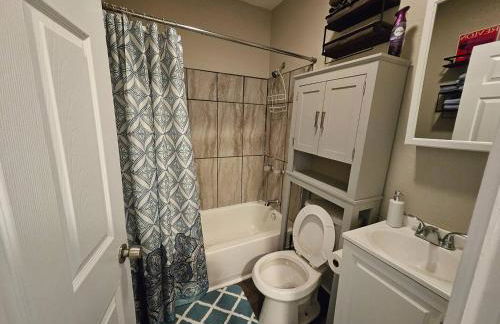 Elegant 4 Bed Room at Cleveland Clinic Area - Foto 7