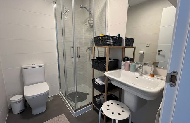 Apartment - Sleeps 4 - Parking - Garden - Pool - Foto 7