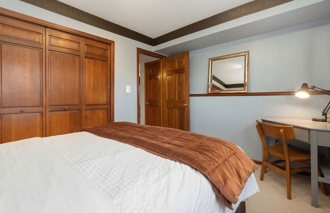 Mid-century Mod Retreat Lakefront Trails, Quiet - Photo 2