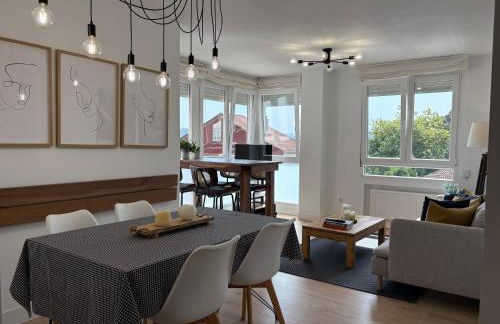 Vistas a la ría, Camas 160cm, Reformado, Wifi - Foto 2