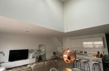 Large Luxury 2 floor Loft with outdoor space - Foto 9