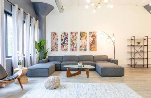 Luxurious 5BR Suite Perfect for Group of 12 guests with Pool table, Optional Parking and Gym Access Near McCormick Place and Soldier Field - Foto 12