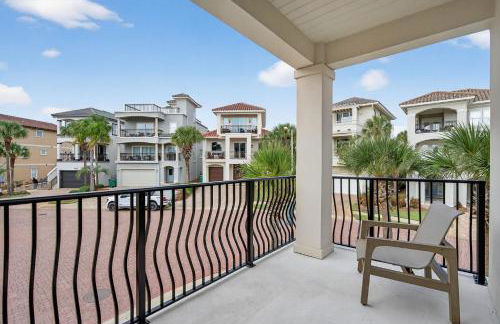 Storybook - Pet Friendly Home Near the Beach with Private Pool - Foto 24