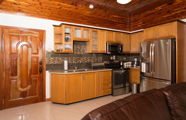 New Kingston Guest Apt at Fairway - Foto 6