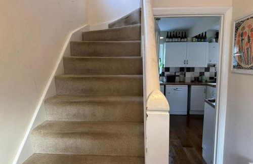 Cosy 2BR Home with Garden & Parking - Foto 60