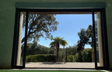 Belle villa avec piscine intérieure et piscine extérieure Gite Les Aiguiers - Foto 8