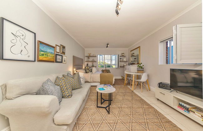 Mouille Point Studio Including Welcome Basket - Foto 7